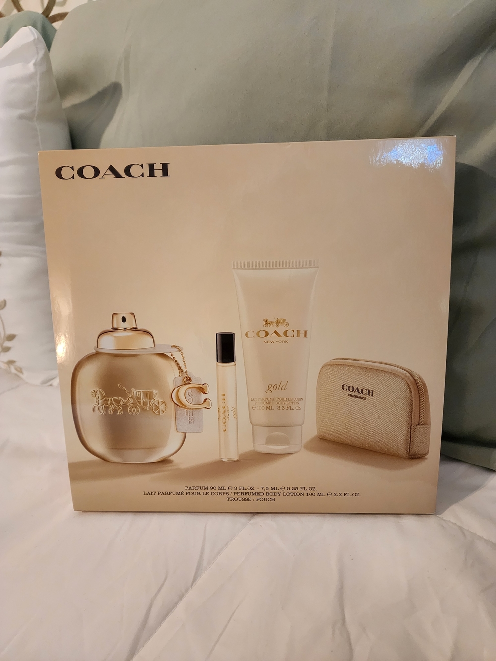 Coach Gold Gift Set - RARE - Limited Time Release - Picture 3 of 5